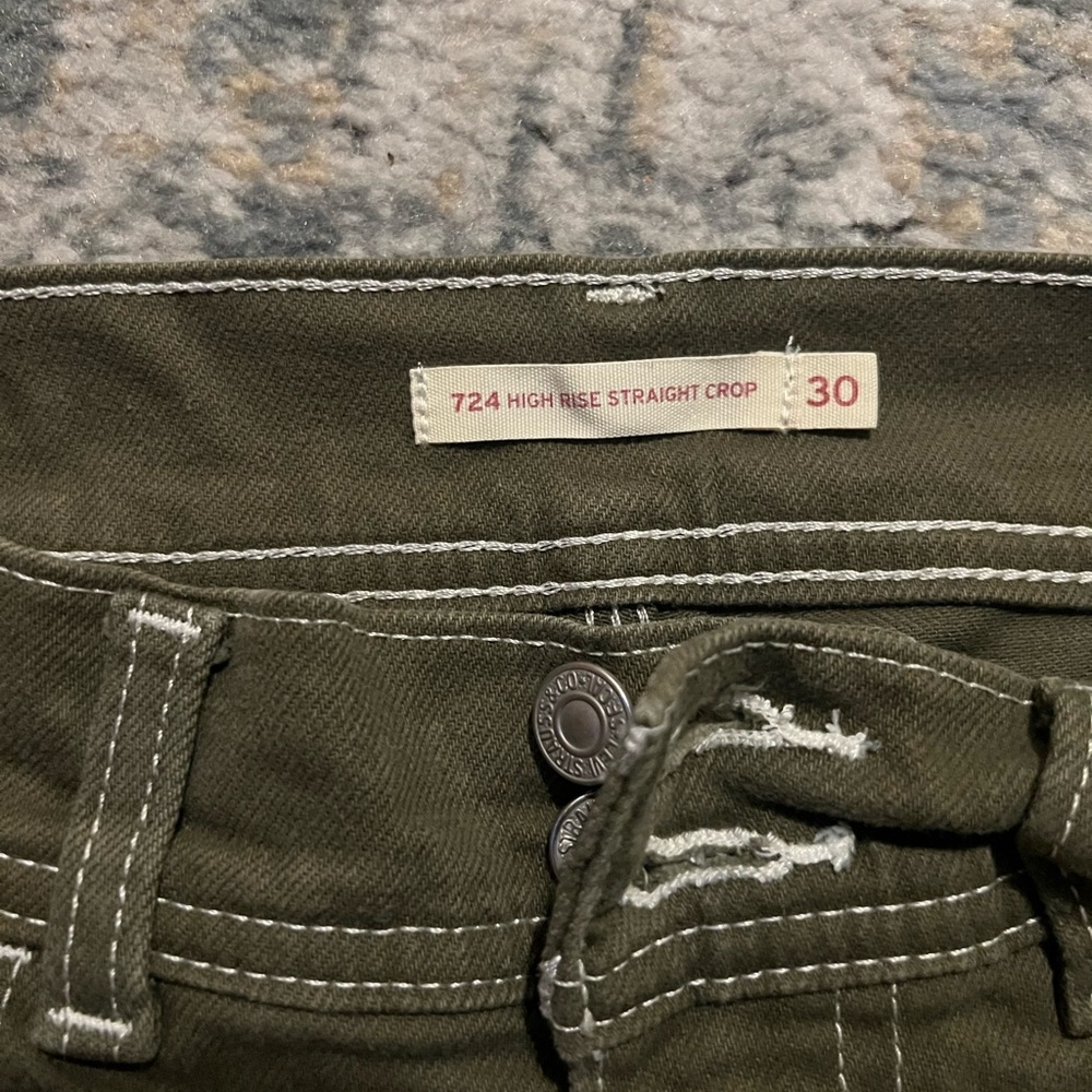 Women Levi's 724 Carpenter Crop Jeans
